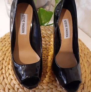 Steve Madden open pep toe heels pump